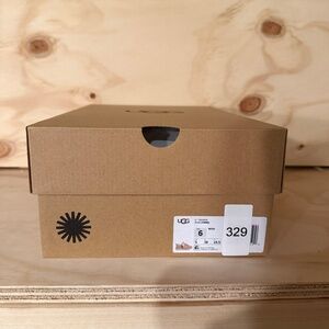 Brand New UGG Sneakers – Women’s Size 6